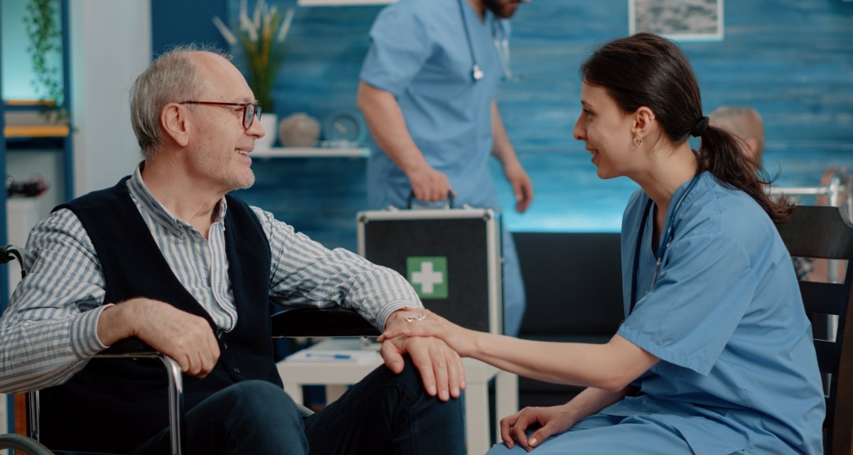 Photo: navigator and patient
