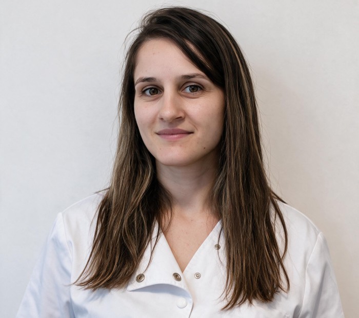 Dr. Perva Iulia-Teodora